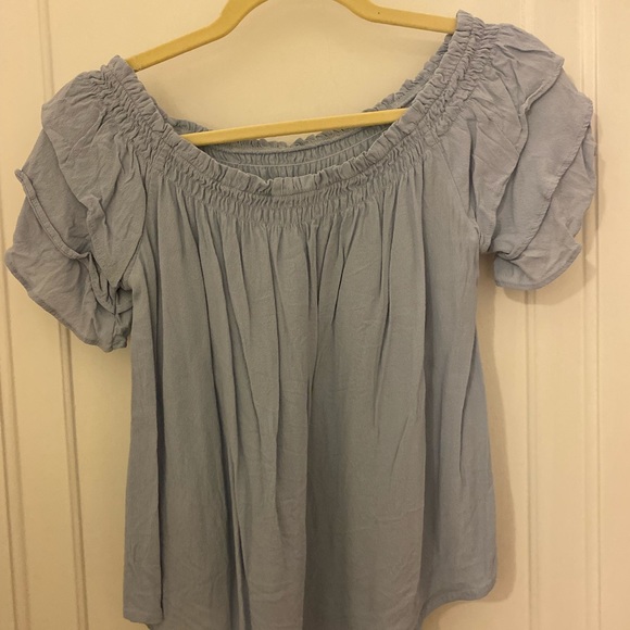 ASTR Ruffle Shoulder Top, Size Small, Excellent cond - Picture 2 of 5